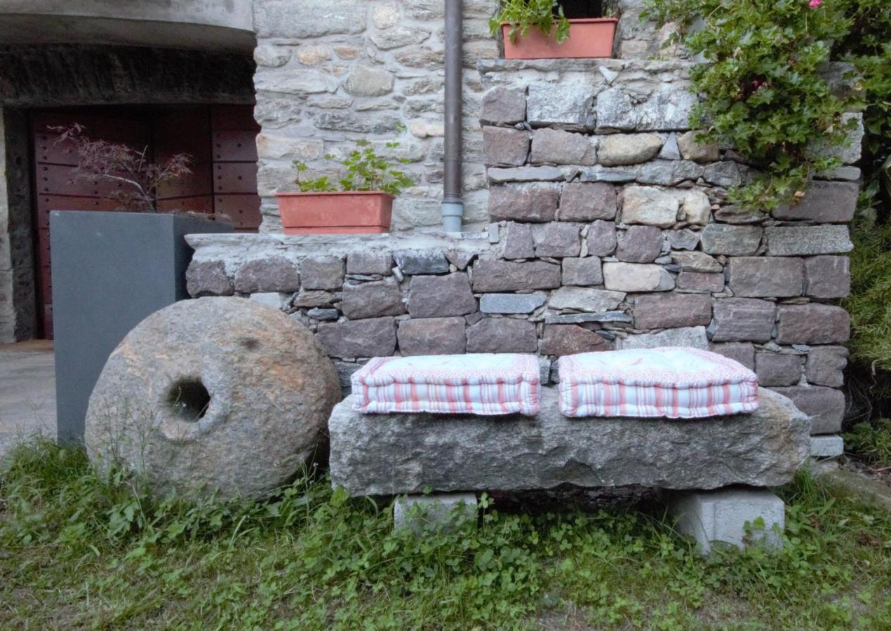 L'Antico Borgo Aparthotel Cremia Eksteriør bilde