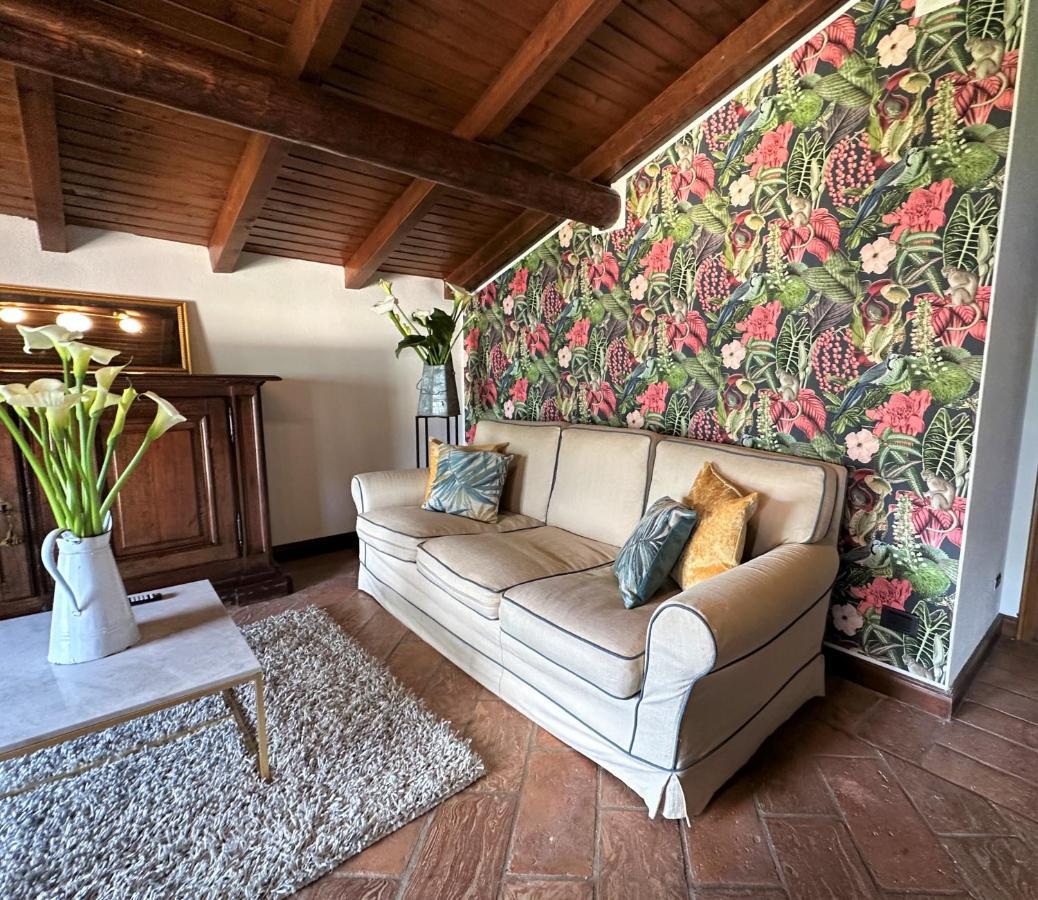 L'Antico Borgo Aparthotel Cremia Eksteriør bilde